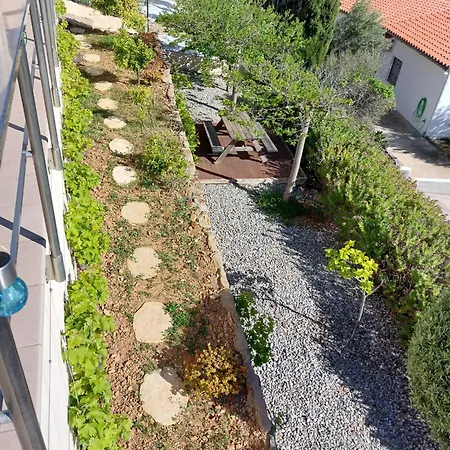 Mas Fumats Apartment Roses